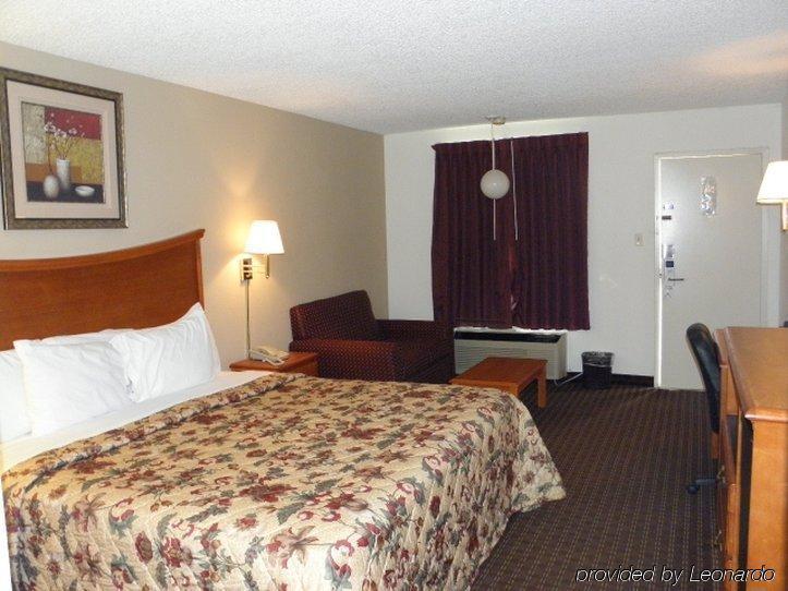 Americas Best Value Inn Bowie Номер фото
