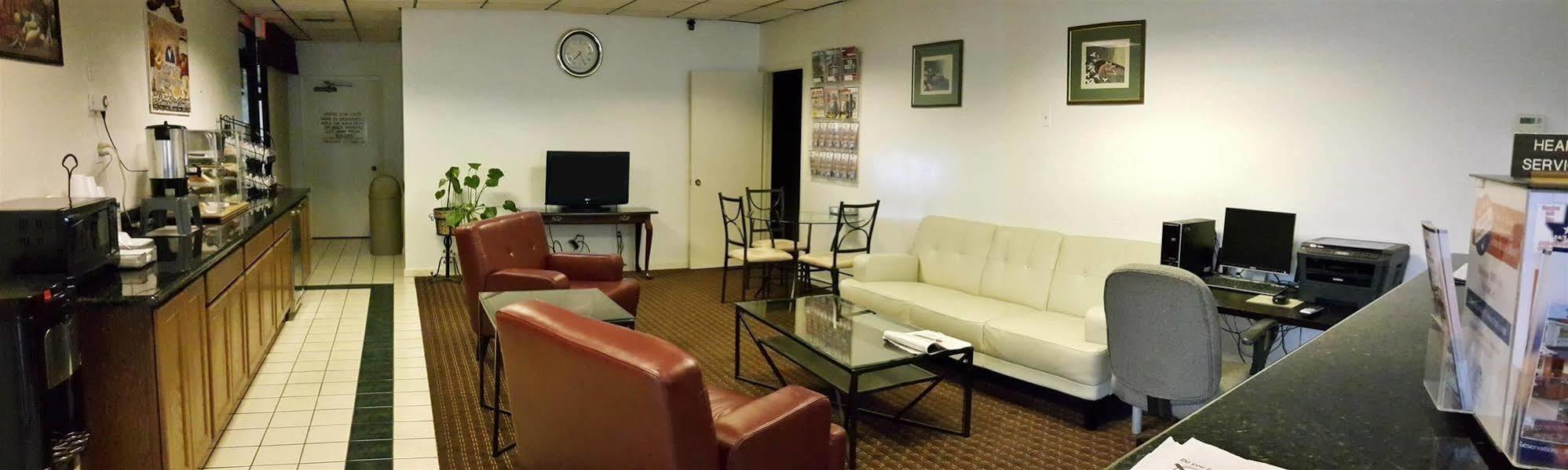 Americas Best Value Inn Bowie Экстерьер фото