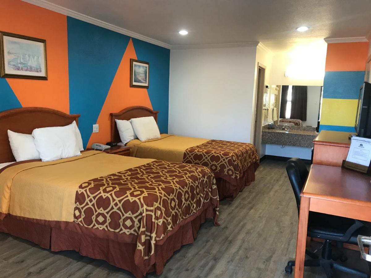 Americas Best Value Inn Bowie Экстерьер фото