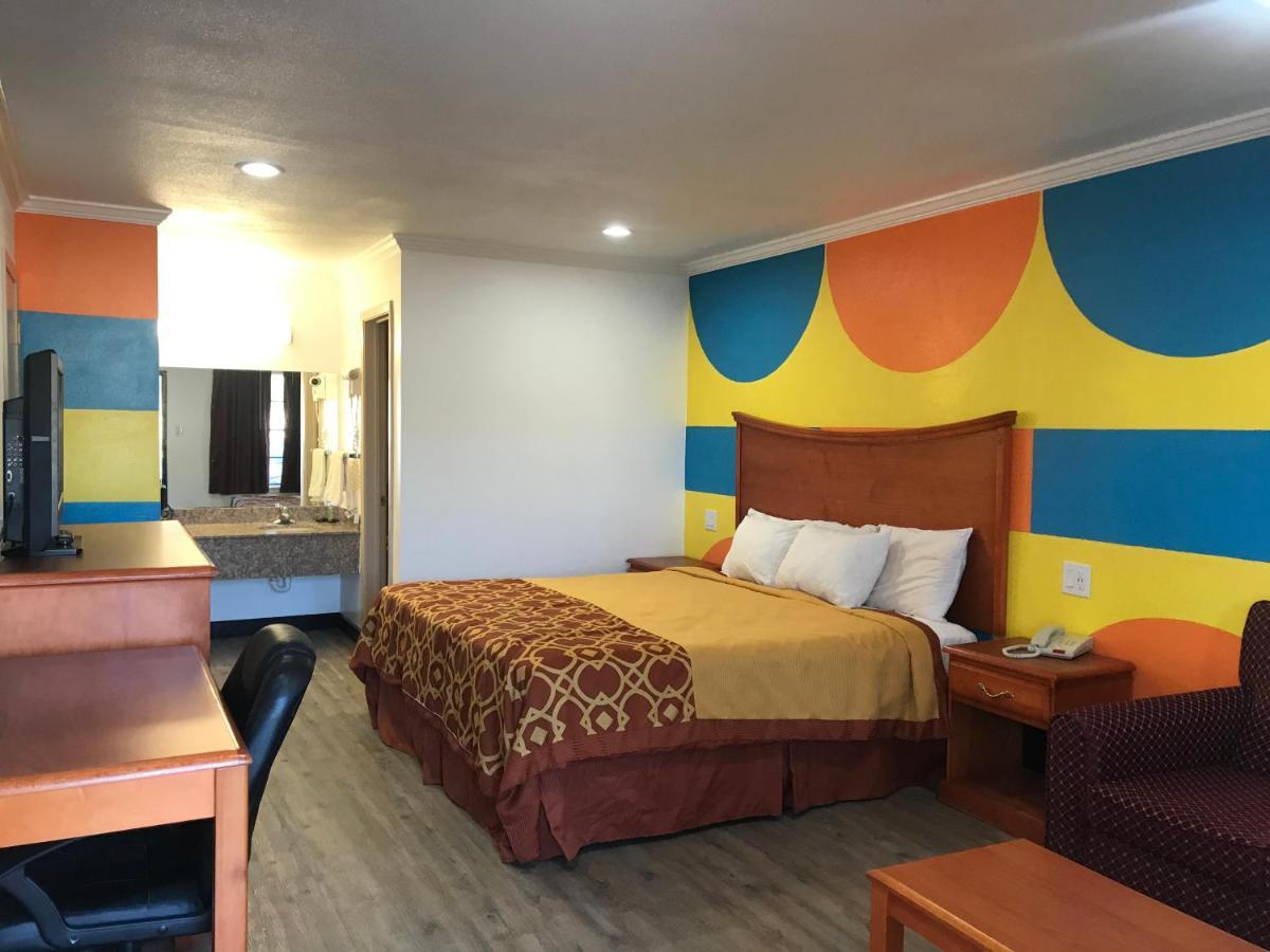 Americas Best Value Inn Bowie Экстерьер фото